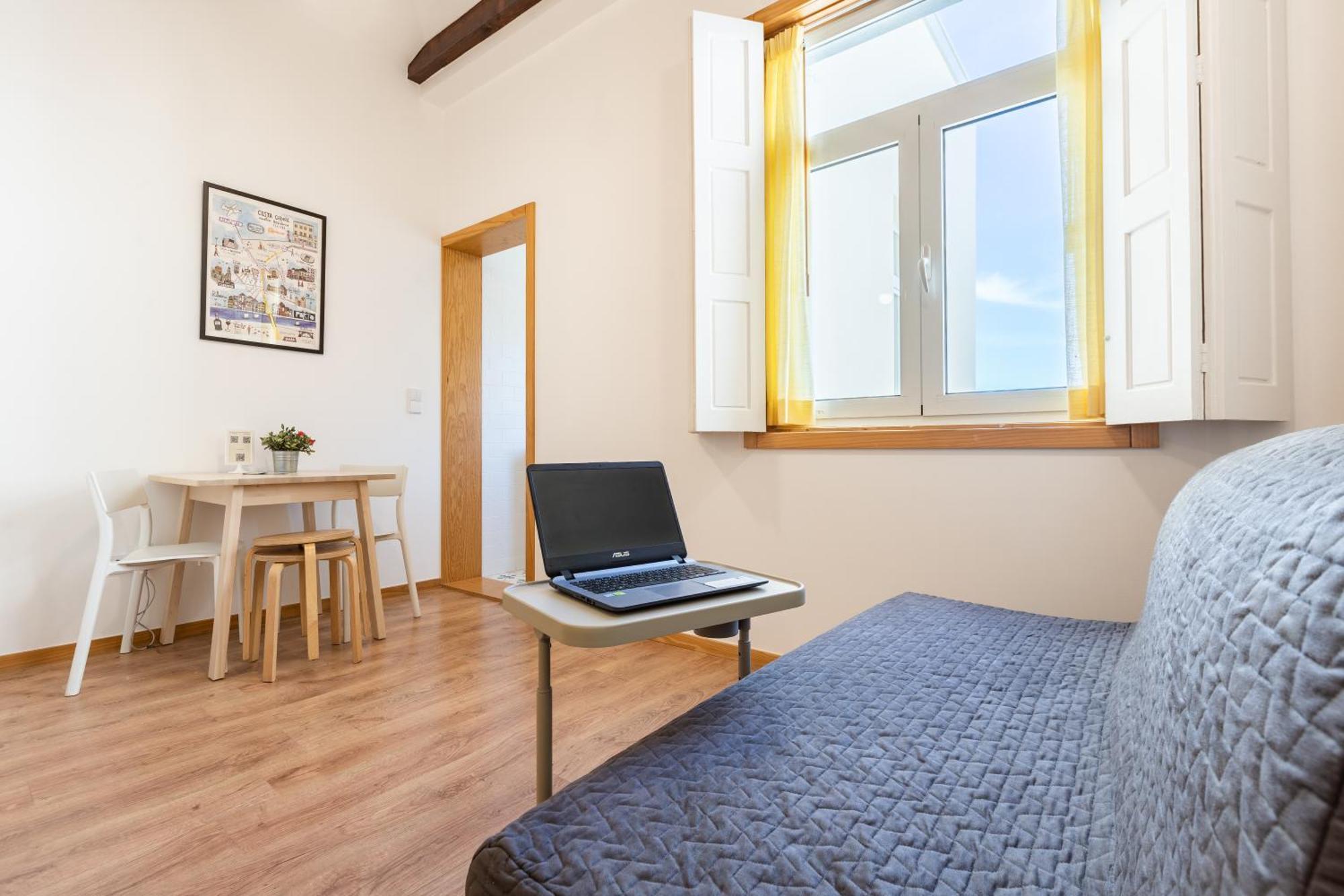 731 Costa Cabral Metro Residence Порто Стая снимка