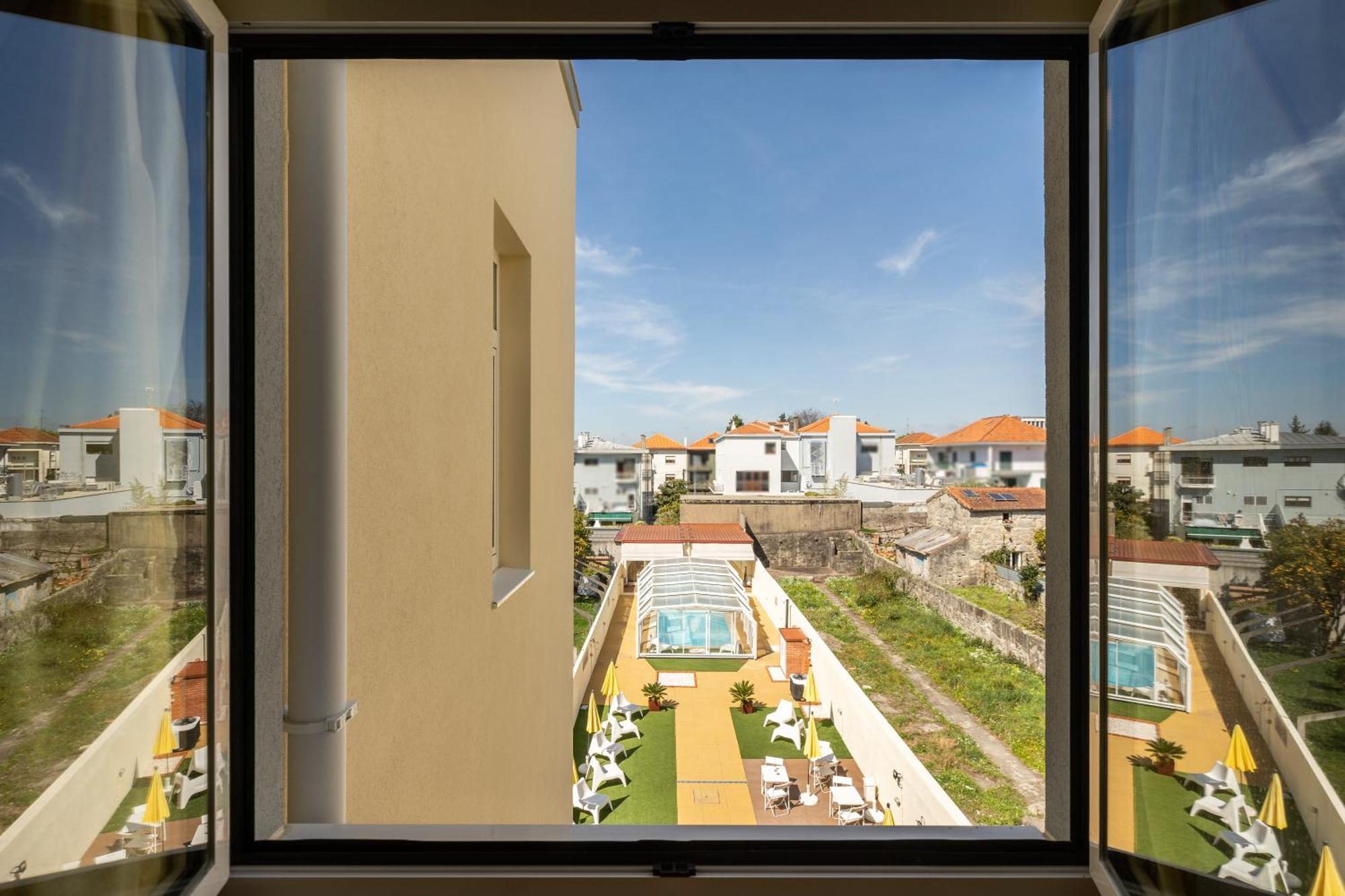 731 Costa Cabral Metro Residence Порто Стая снимка