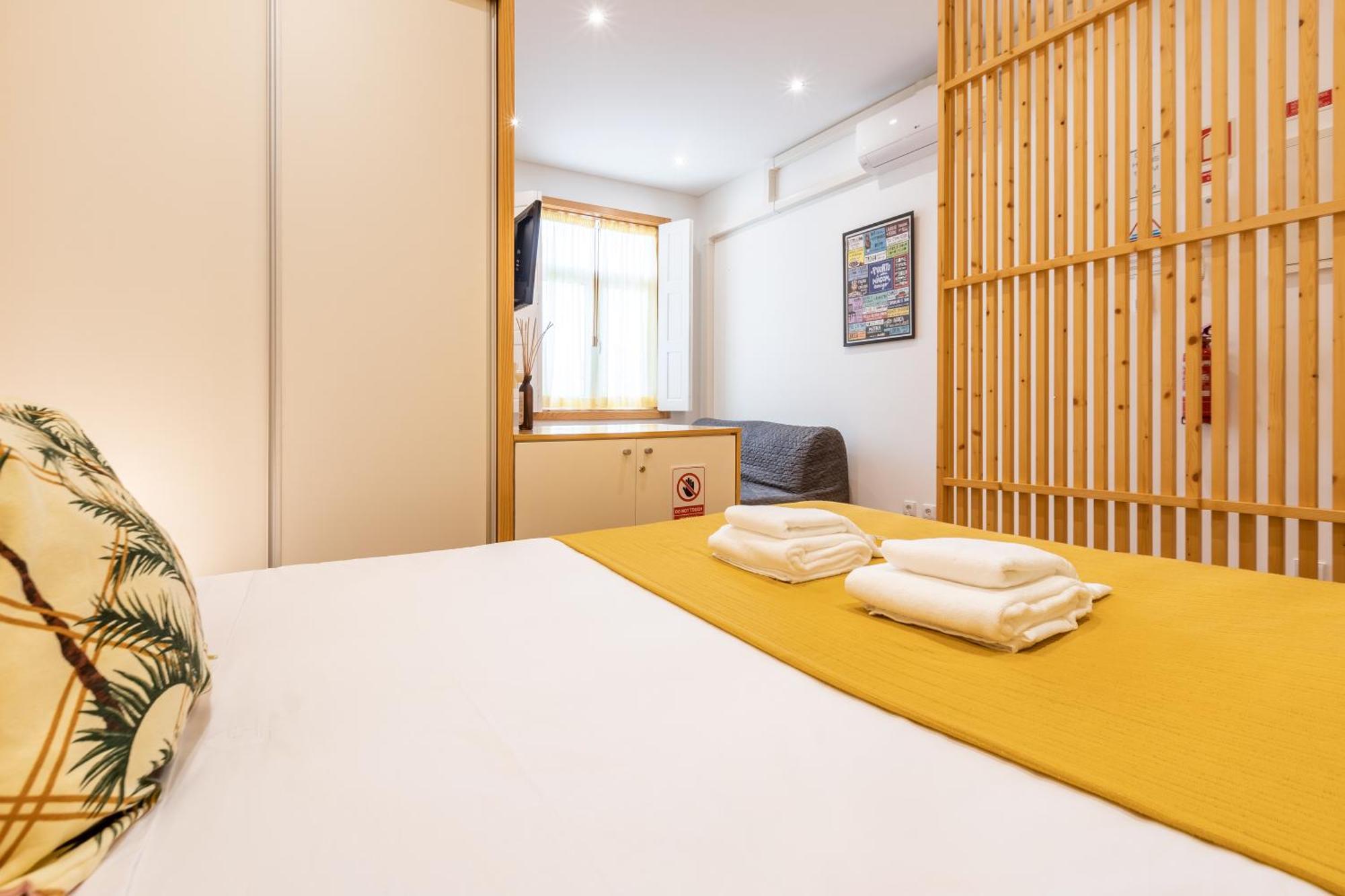 731 Costa Cabral Metro Residence Порто Стая снимка