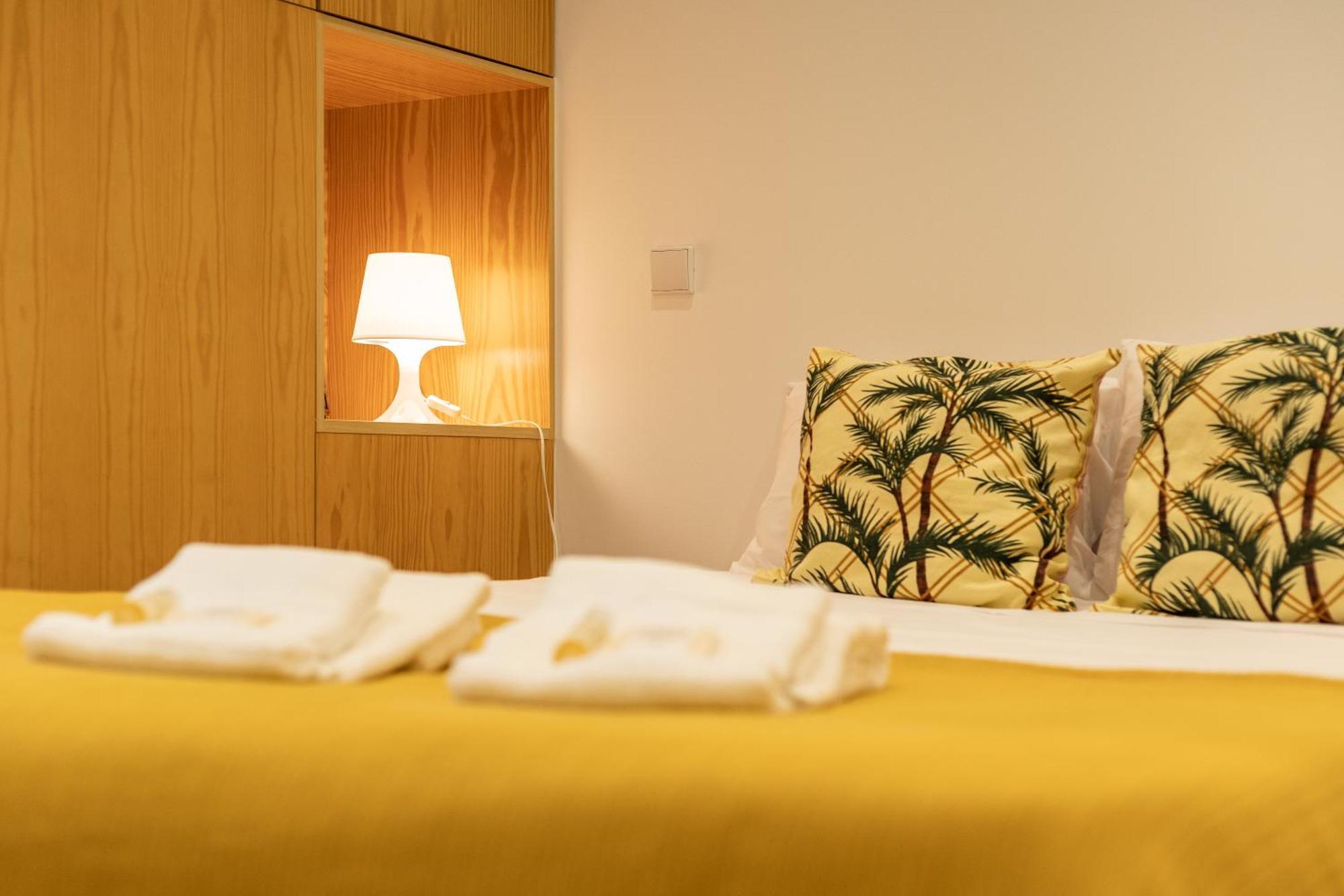 731 Costa Cabral Metro Residence Порто Стая снимка