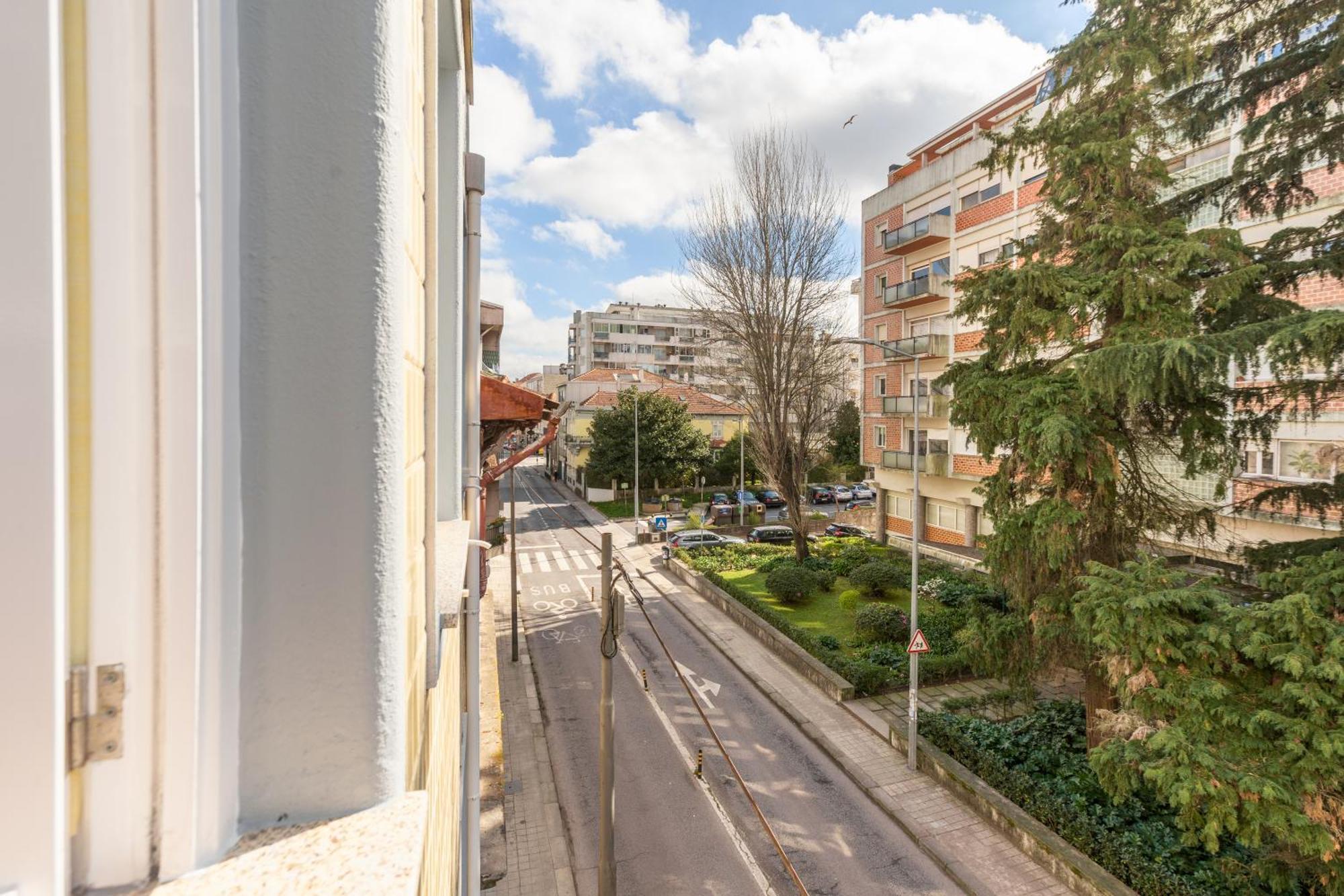 731 Costa Cabral Metro Residence Порто Стая снимка