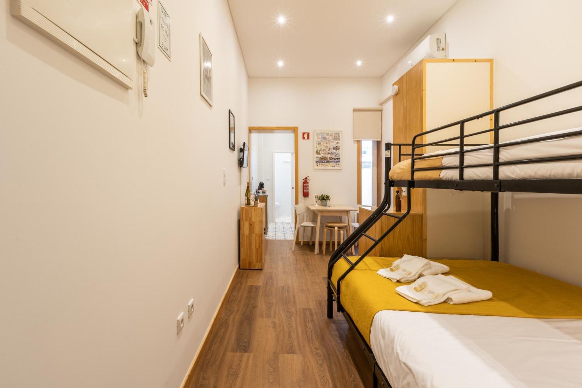 731 Costa Cabral Metro Residence Порто Стая снимка