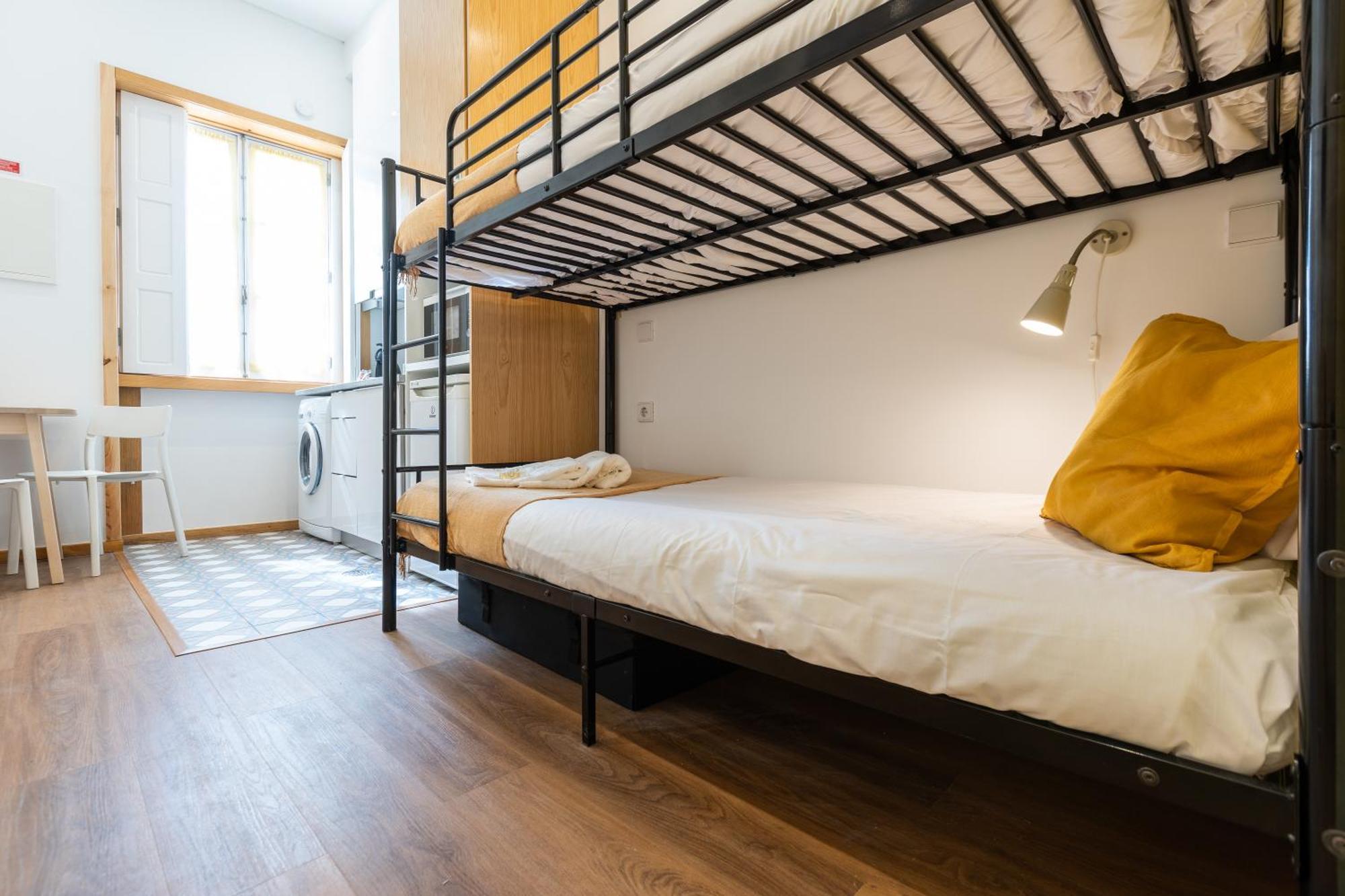 731 Costa Cabral Metro Residence Порто Стая снимка