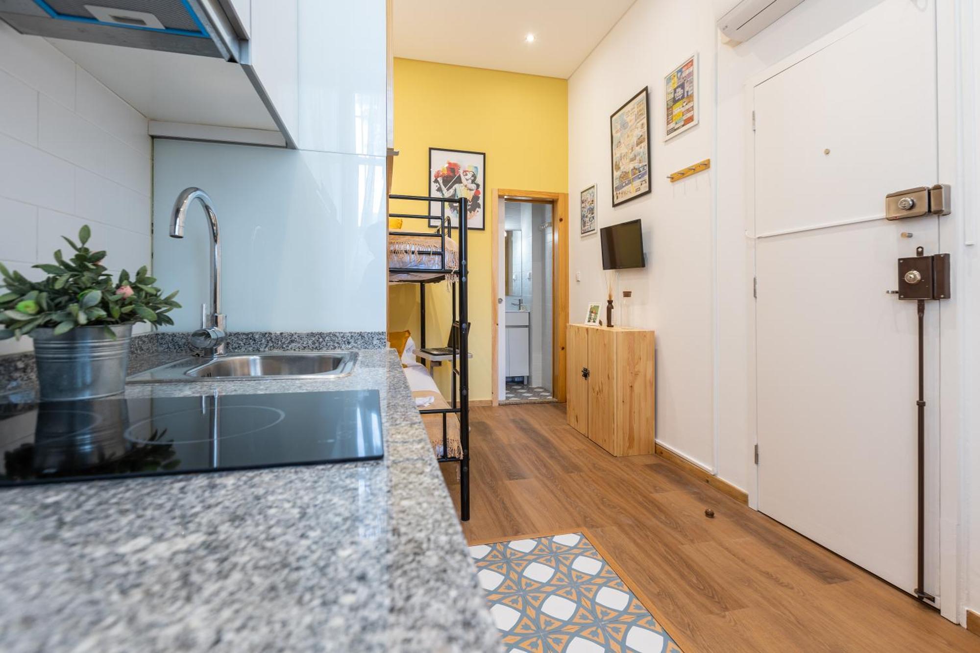 731 Costa Cabral Metro Residence Порто Стая снимка