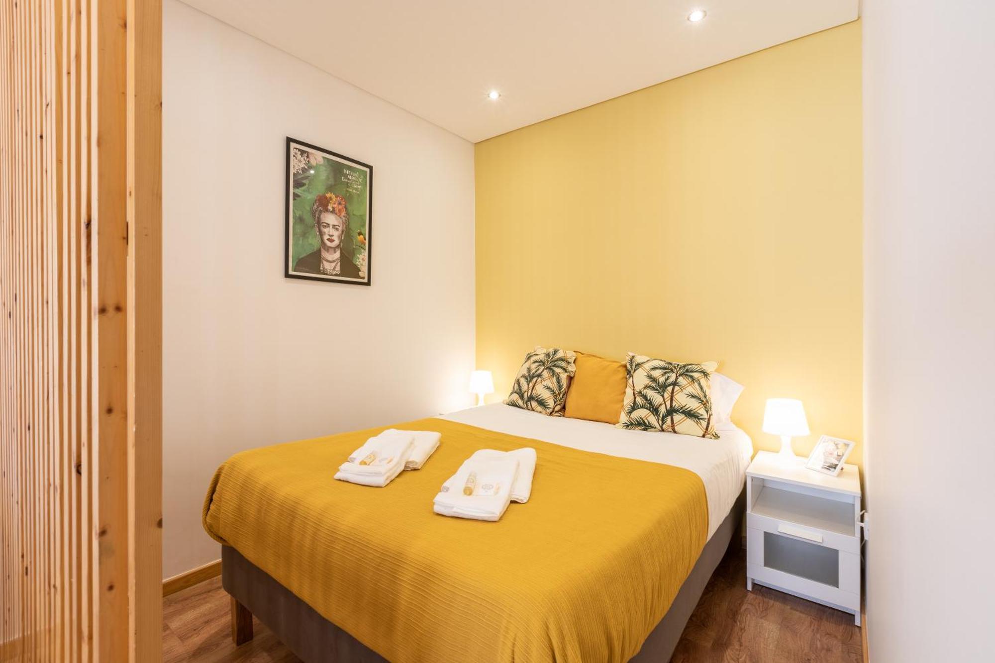 731 Costa Cabral Metro Residence Порто Стая снимка