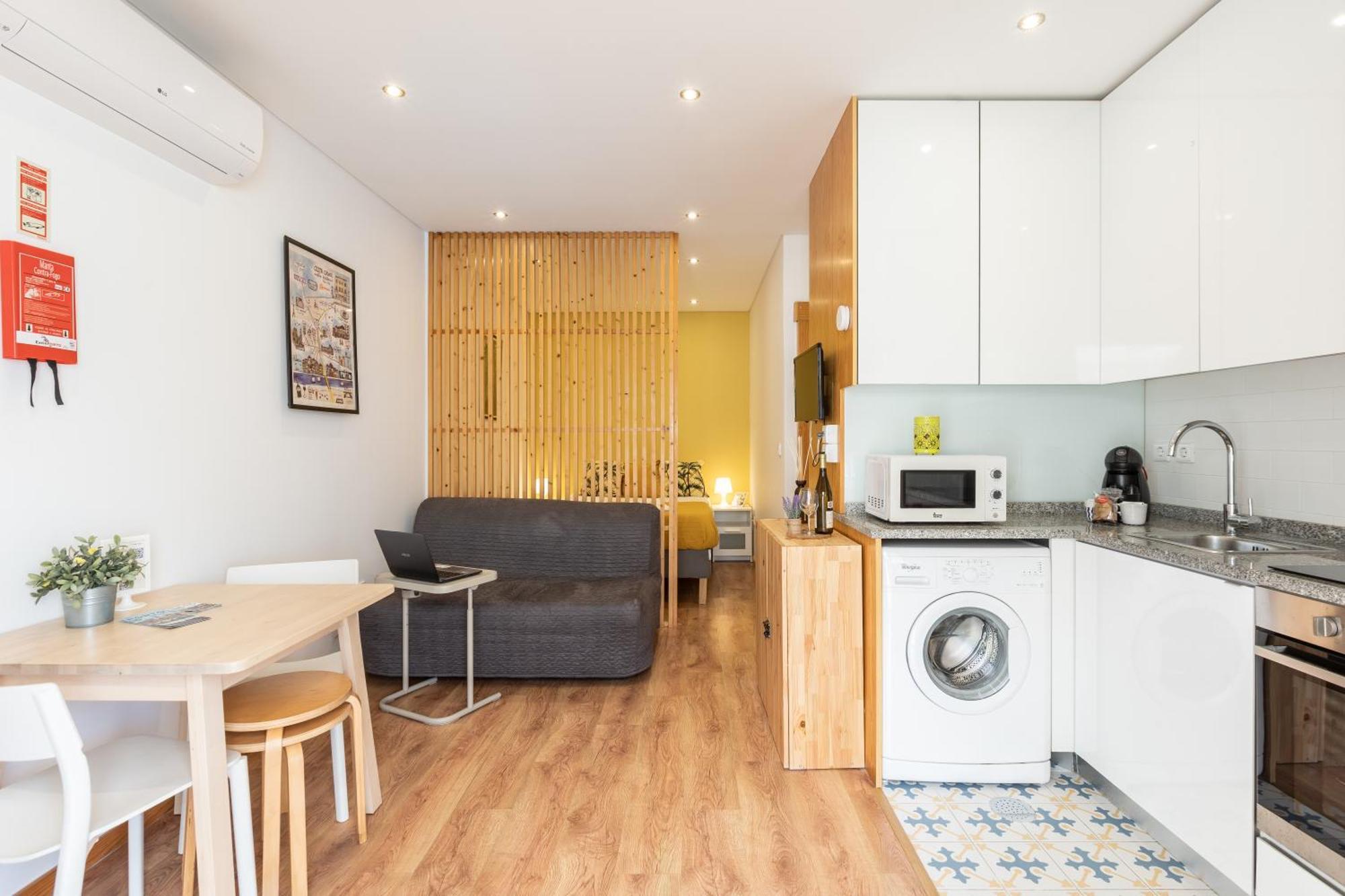 731 Costa Cabral Metro Residence Порто Стая снимка