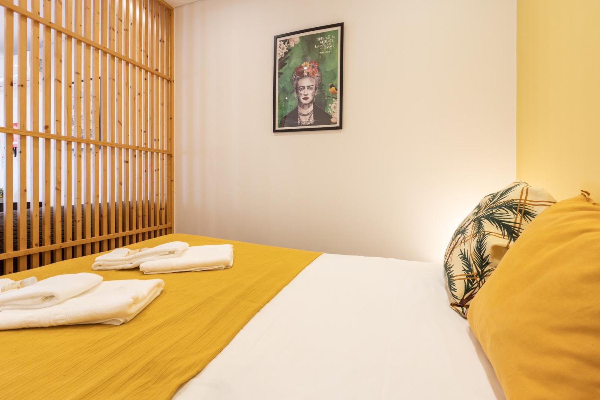 731 Costa Cabral Metro Residence Порто Стая снимка